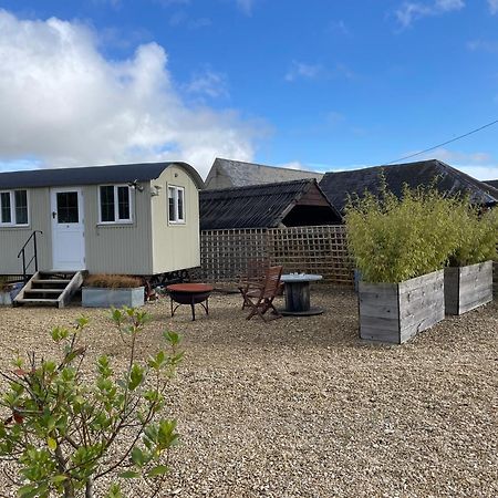 The Shepherd'S Hut Mixbury 외부 사진
